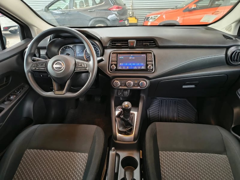 Nissan Versa 2025 - Imagen 10 de 20