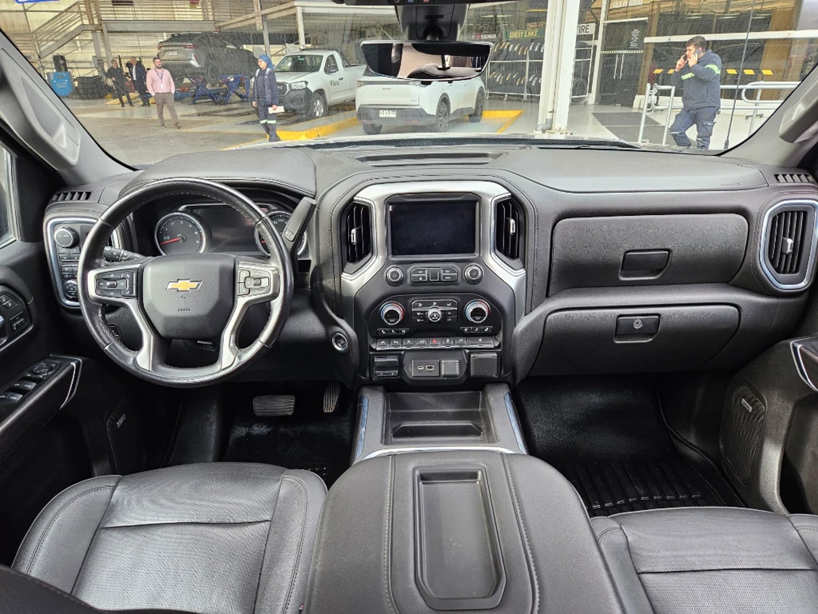 Chevrolet Silverado 2022 - Imagen 13 de 20