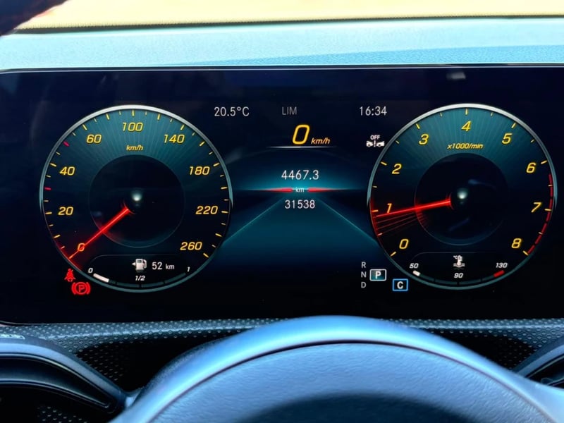 Mercedes-Benz A 200 2023 - Imagen 19 de 20