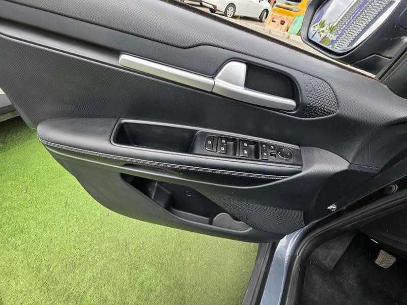 Kia Sonet 2025 - Imagen 17 de 20