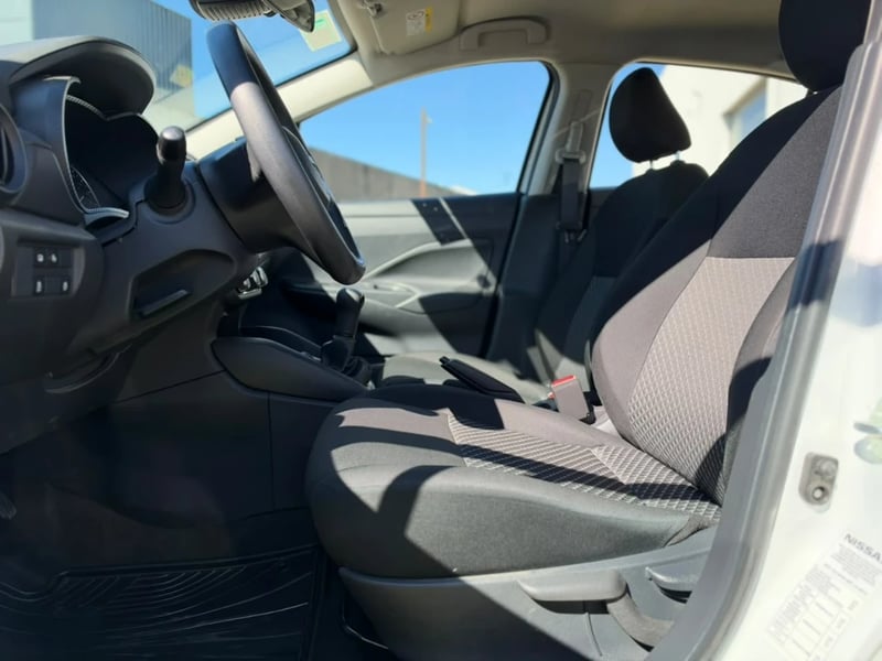 Nissan Versa 2025 - Imagen 10 de 20