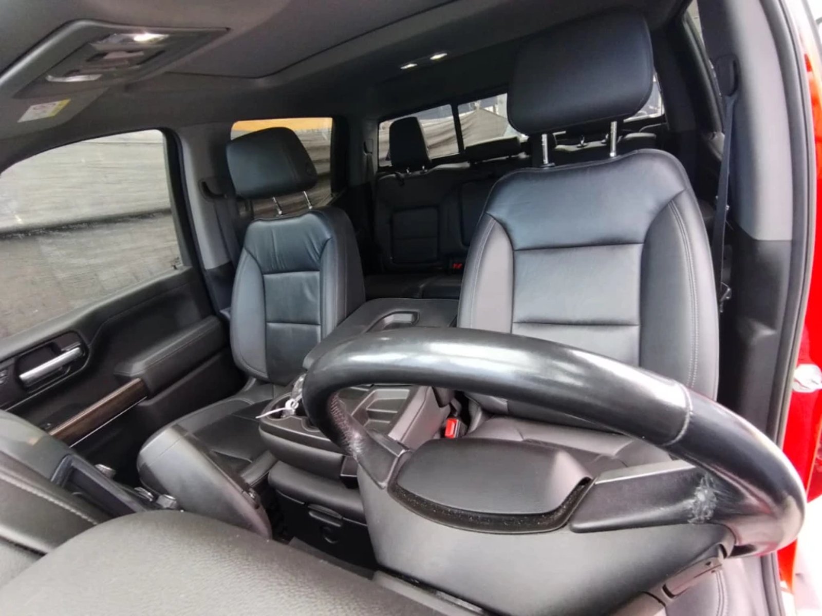 Chevrolet Silverado 2021 - Imagen 11 de 20