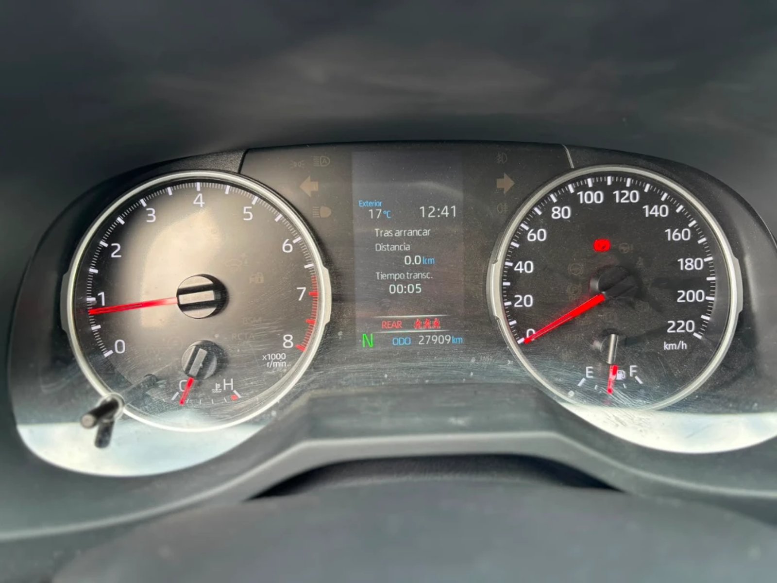Toyota Rav4 2025 - Imagen 9 de 19