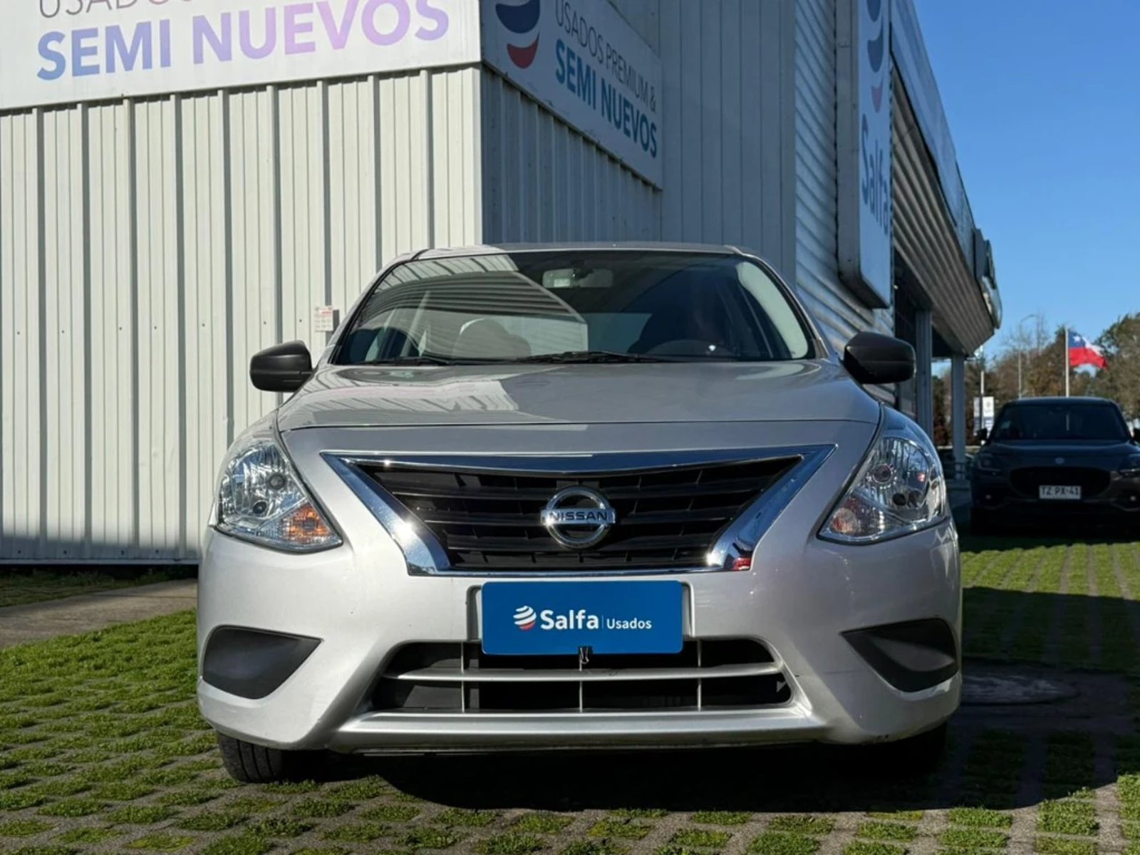 Nissan Versa 2022 - Foto 2 de 20