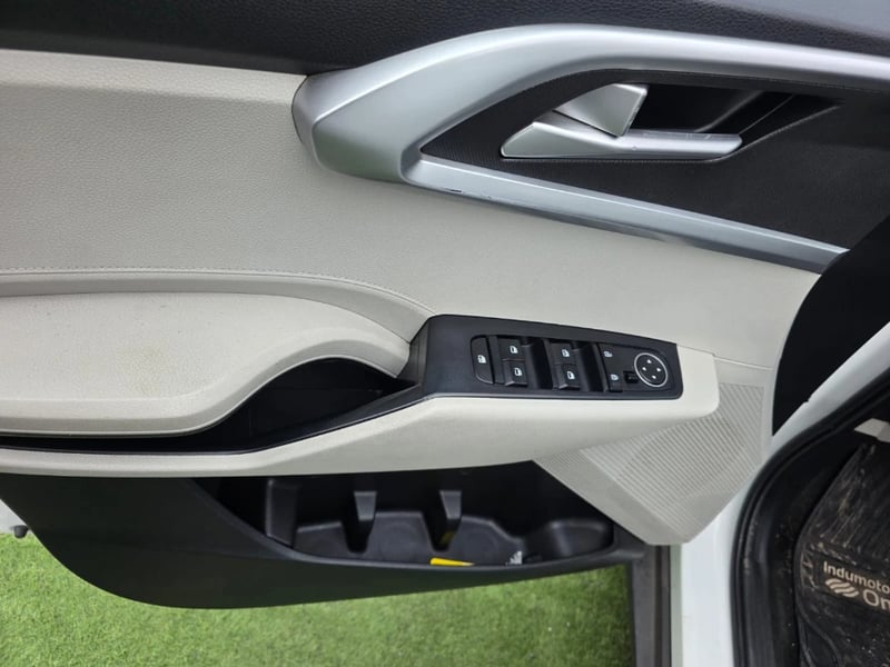 Kia Carens 2022 - Imagen 13 de 20