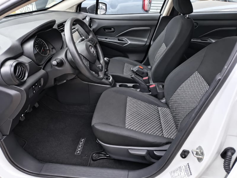 Nissan Versa 2025 - Imagen 10 de 20
