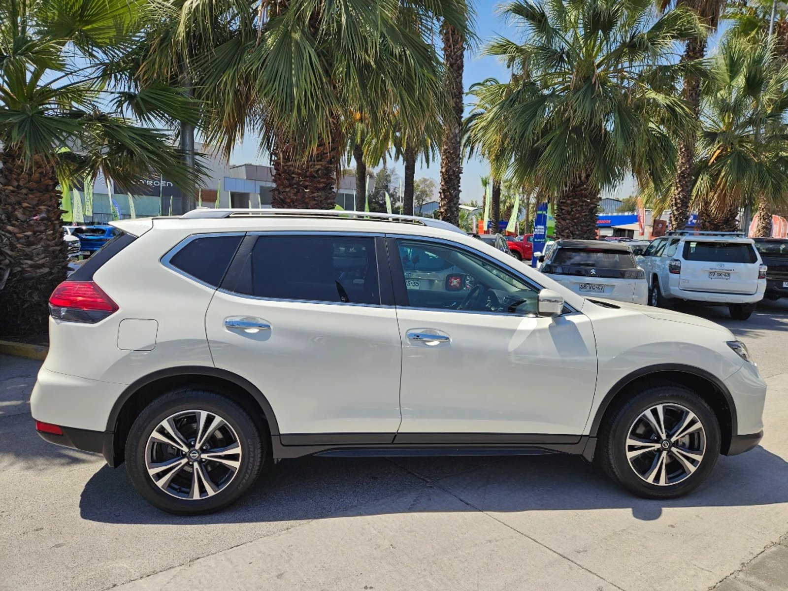 Nissan X-TRAIL 2.5 ADVANCE MC 4X2 CVT AT 5P 2023 - Imagen 7 de 20