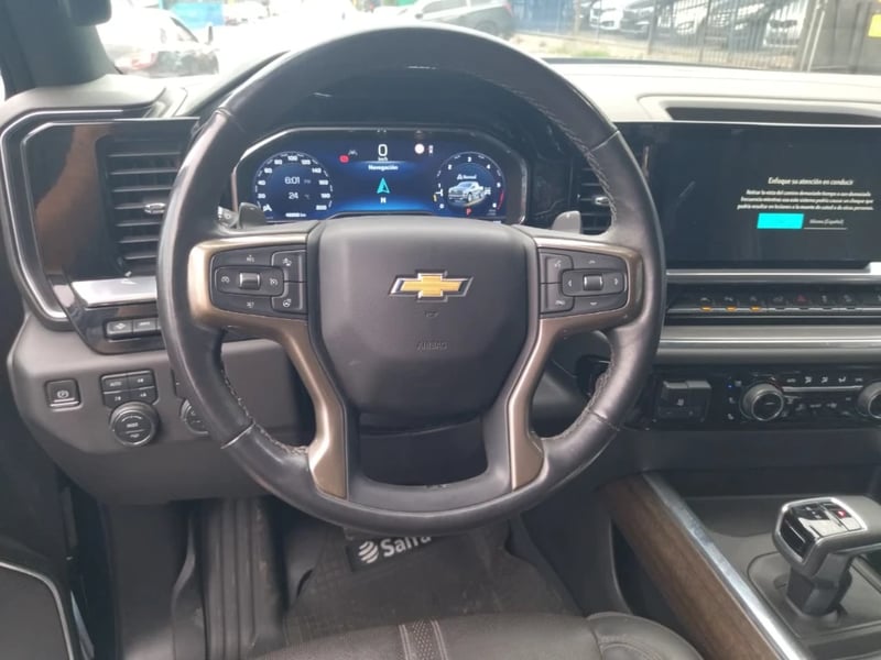 Chevrolet Silverado 2023 - Imagen 9 de 20