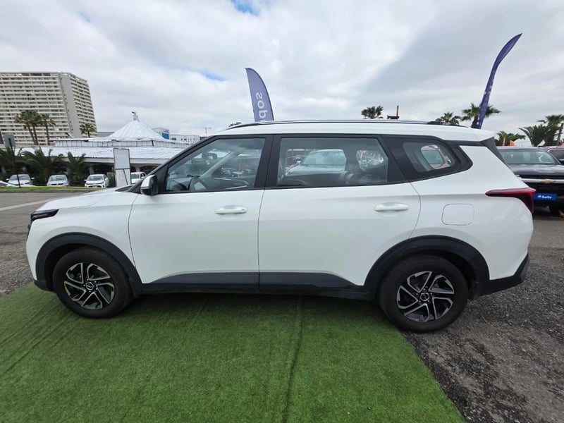 Kia Carens 2022 - Imagen 8 de 20