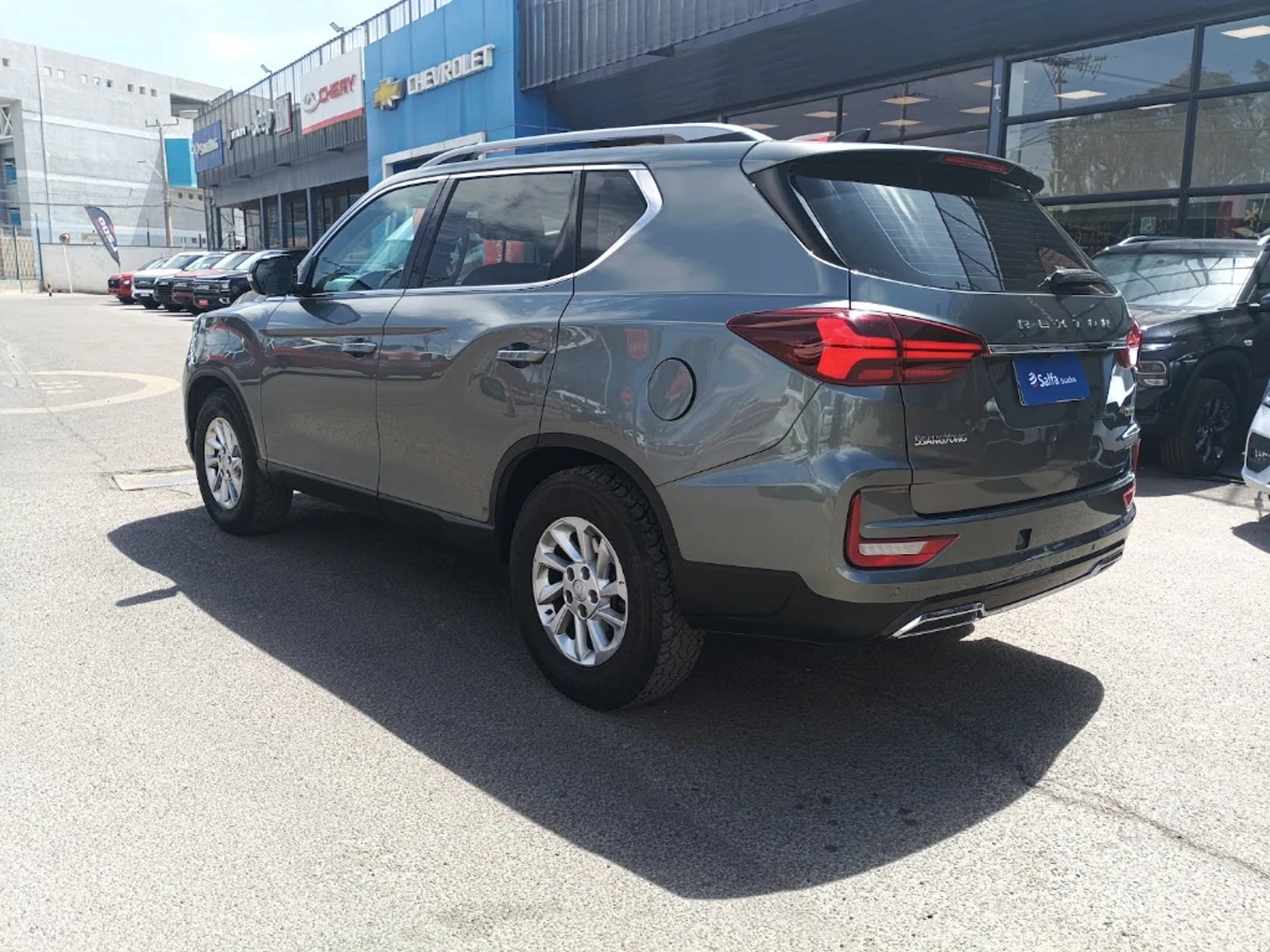 SsangYong REXTON 2.2T GLX DIESEL 4X2 6AB 8AT 5P 2023 - Imagen 7 de 14