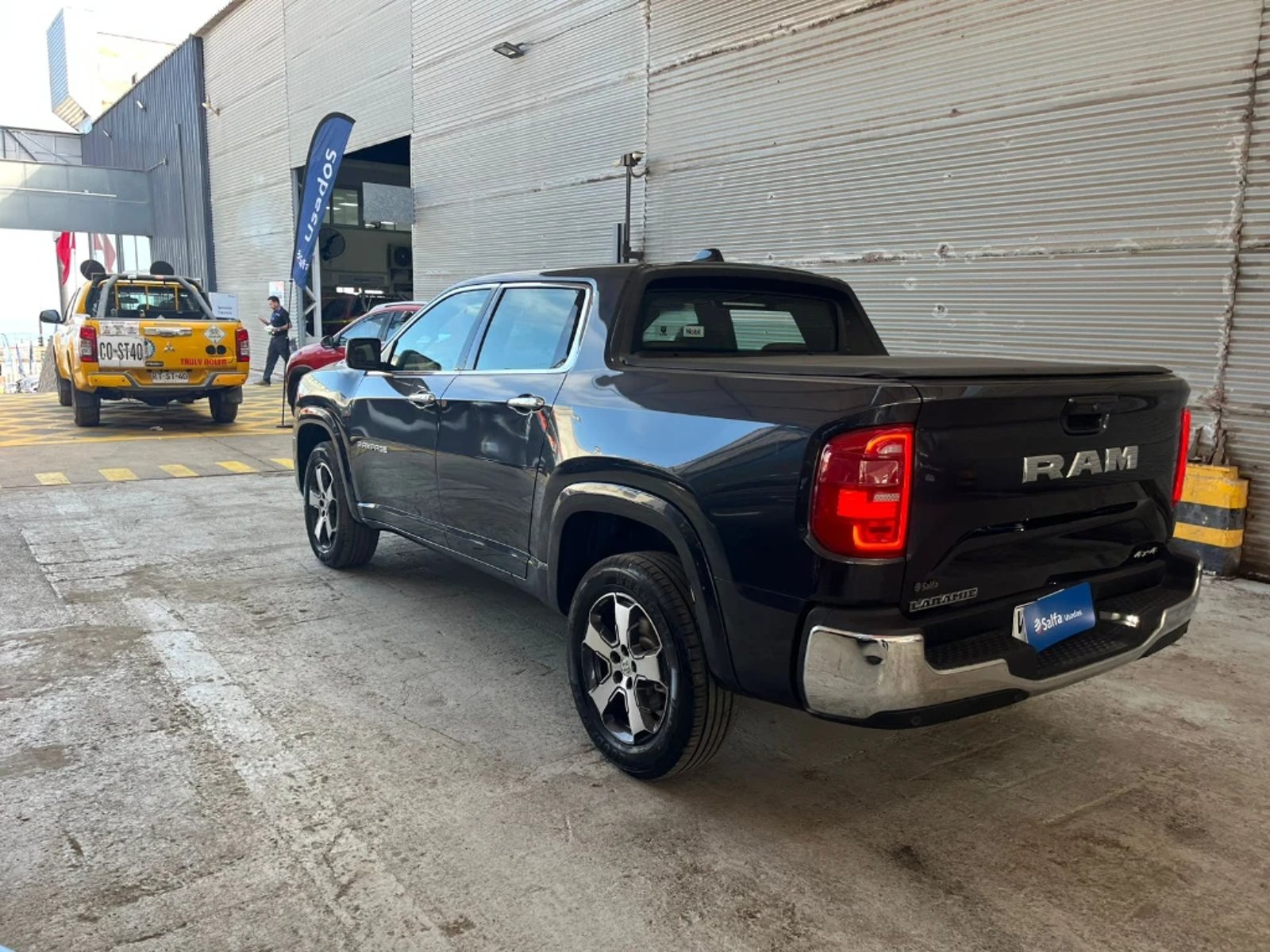 RAM RAMPAGE 2.0 LARAMIE DIESEL 4X4 DOB. CAB. AT 4P 2026 - Imagen 7 de 20