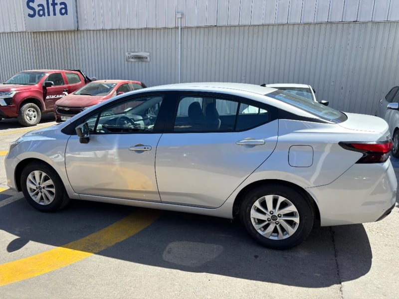 Nissan Versa 2025 - Imagen 8 de 20