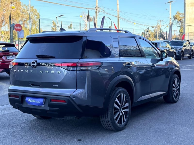 Nissan Pathfinder 2024 - Imagen 7 de 20