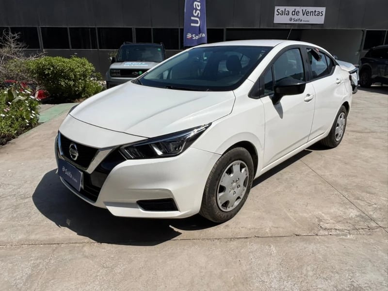 Nissan Versa 2023
