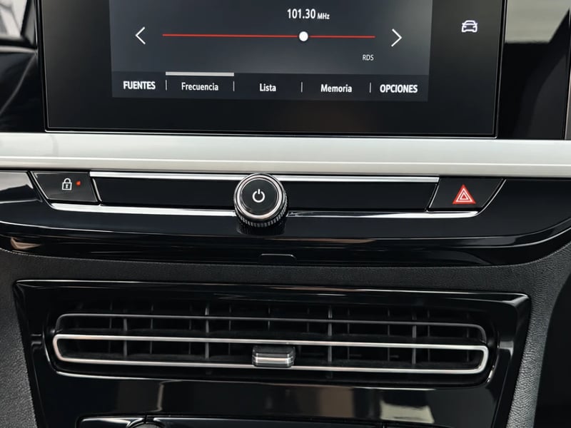 Opel Mokka 2023 - Imagen 15 de 20
