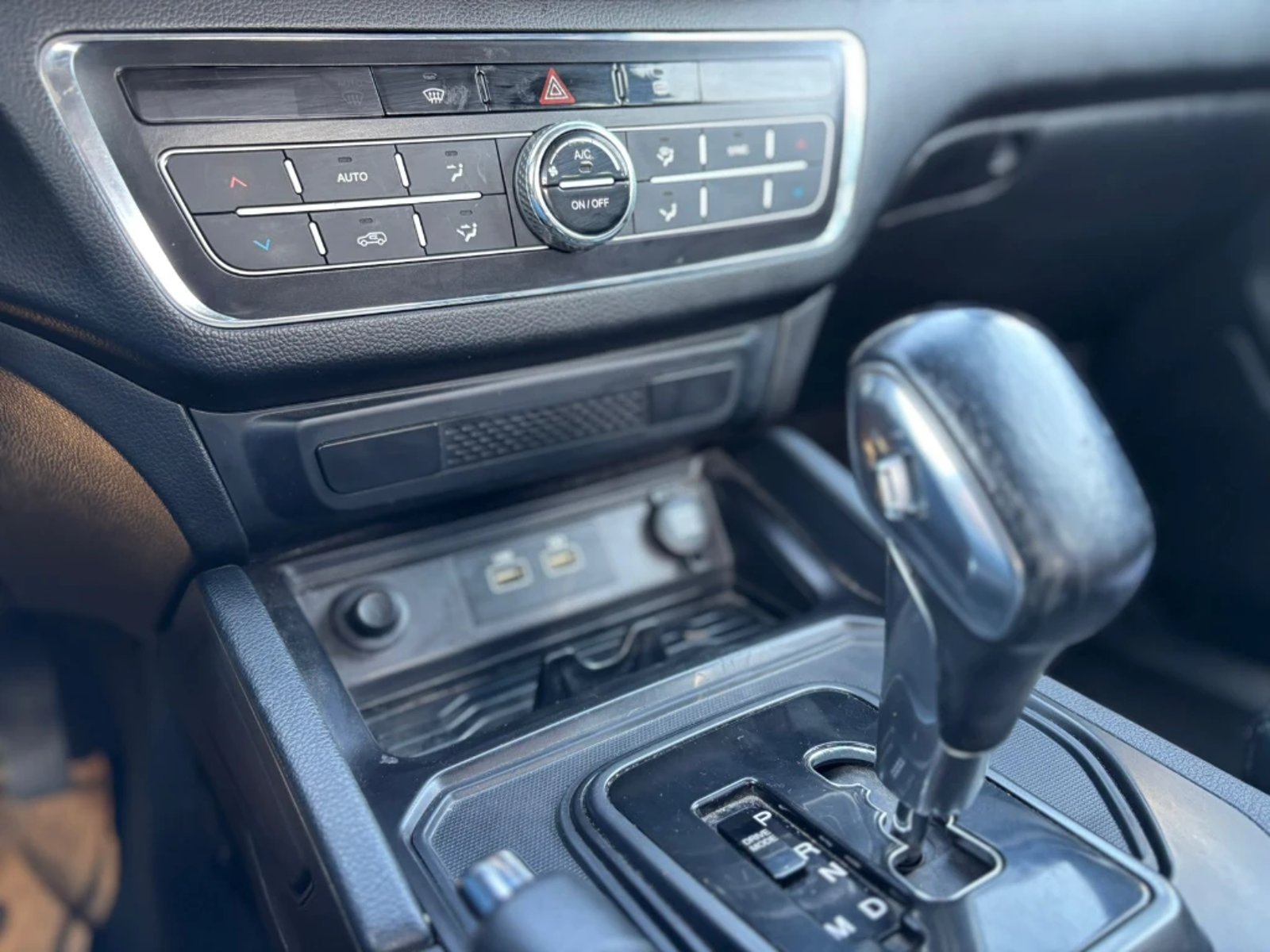 SsangYong Grand musso 2023 - Imagen 19 de 20