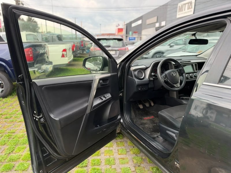 Toyota Rav4 2018 - Imagen 9 de 20