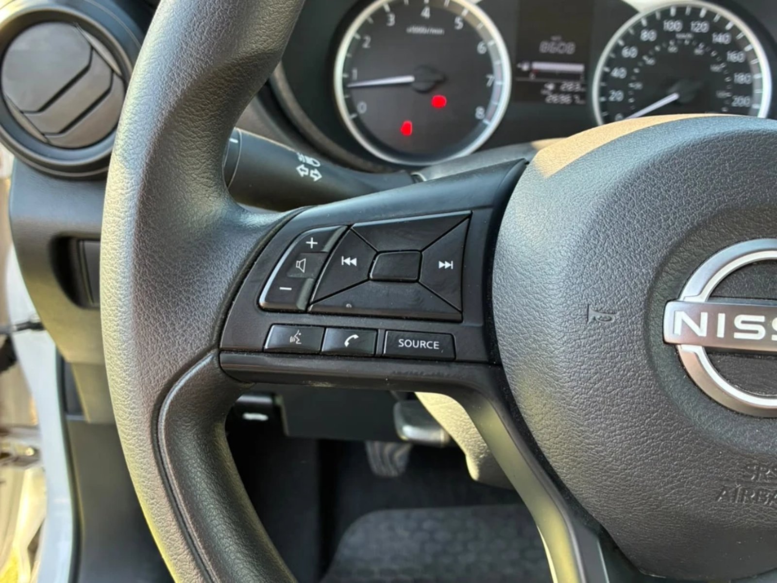 Nissan Versa 2025 - Imagen 12 de 20