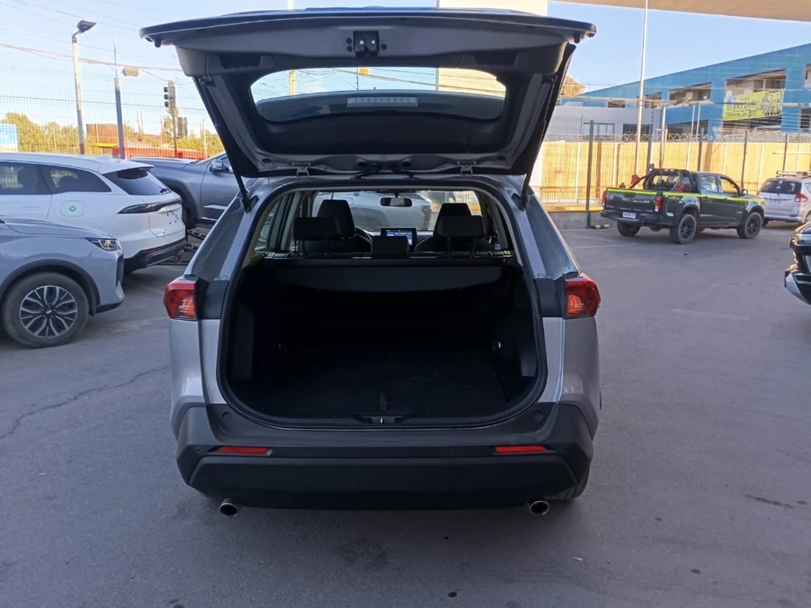 Toyota Rav4 2025 - Imagen 9 de 20