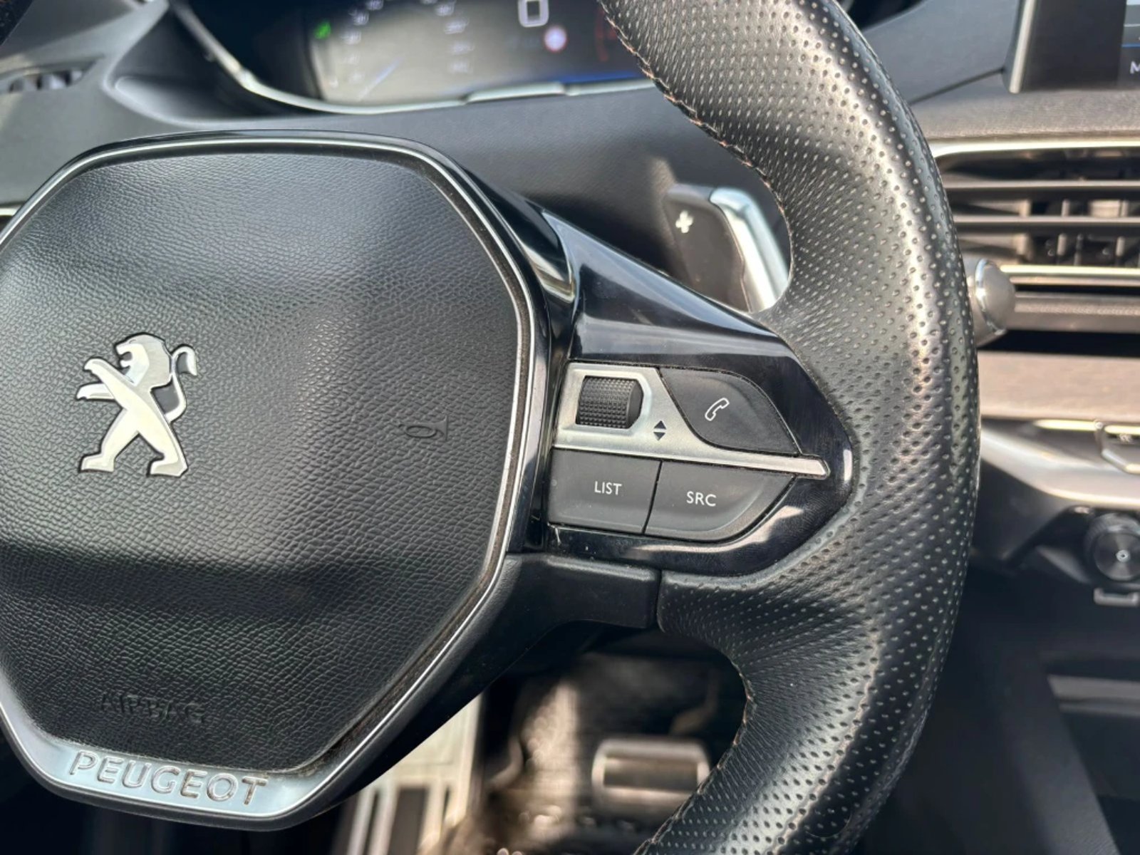 Peugeot 3008 2020 - Imagen 17 de 20