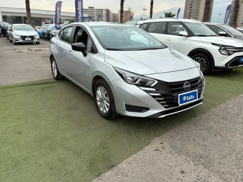Nissan Versa 2025 - Imagen 3 de 20