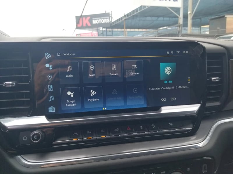 Chevrolet Silverado 2023 - Imagen 12 de 20