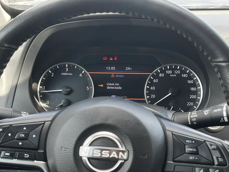 Nissan Navara 2023 - Imagen 15 de 20
