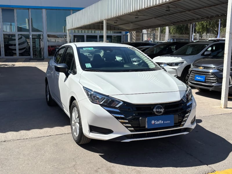 Nissan Versa 2025 - Imagen 3 de 20