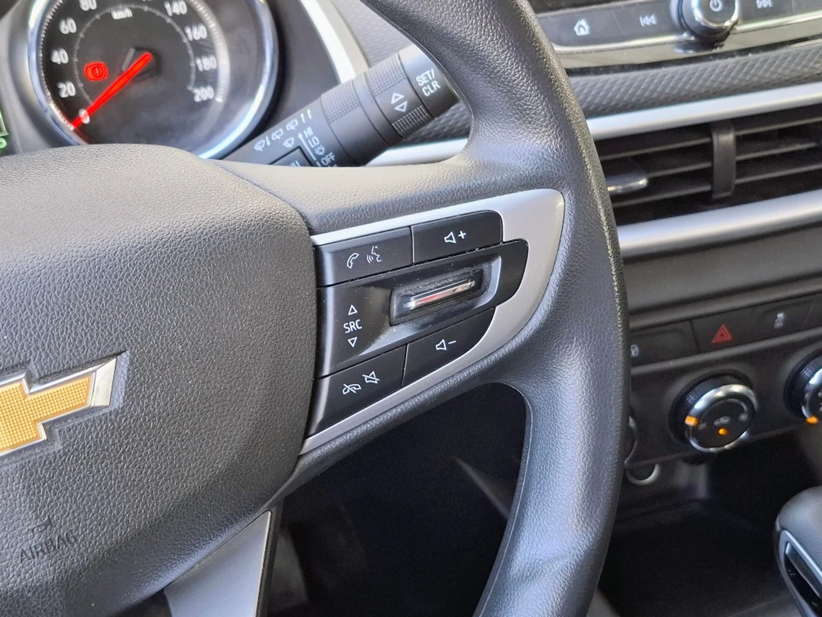 Chevrolet TRACKER 1.2T LTZ R 4X2 AT 5P 2025 - Imagen 16 de 20