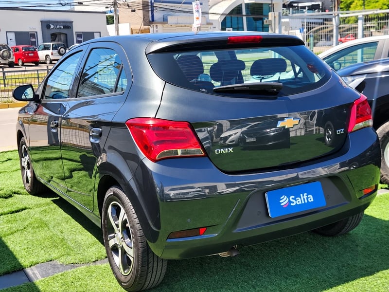 Chevrolet Onix 2020 - Imagen 7 de 20