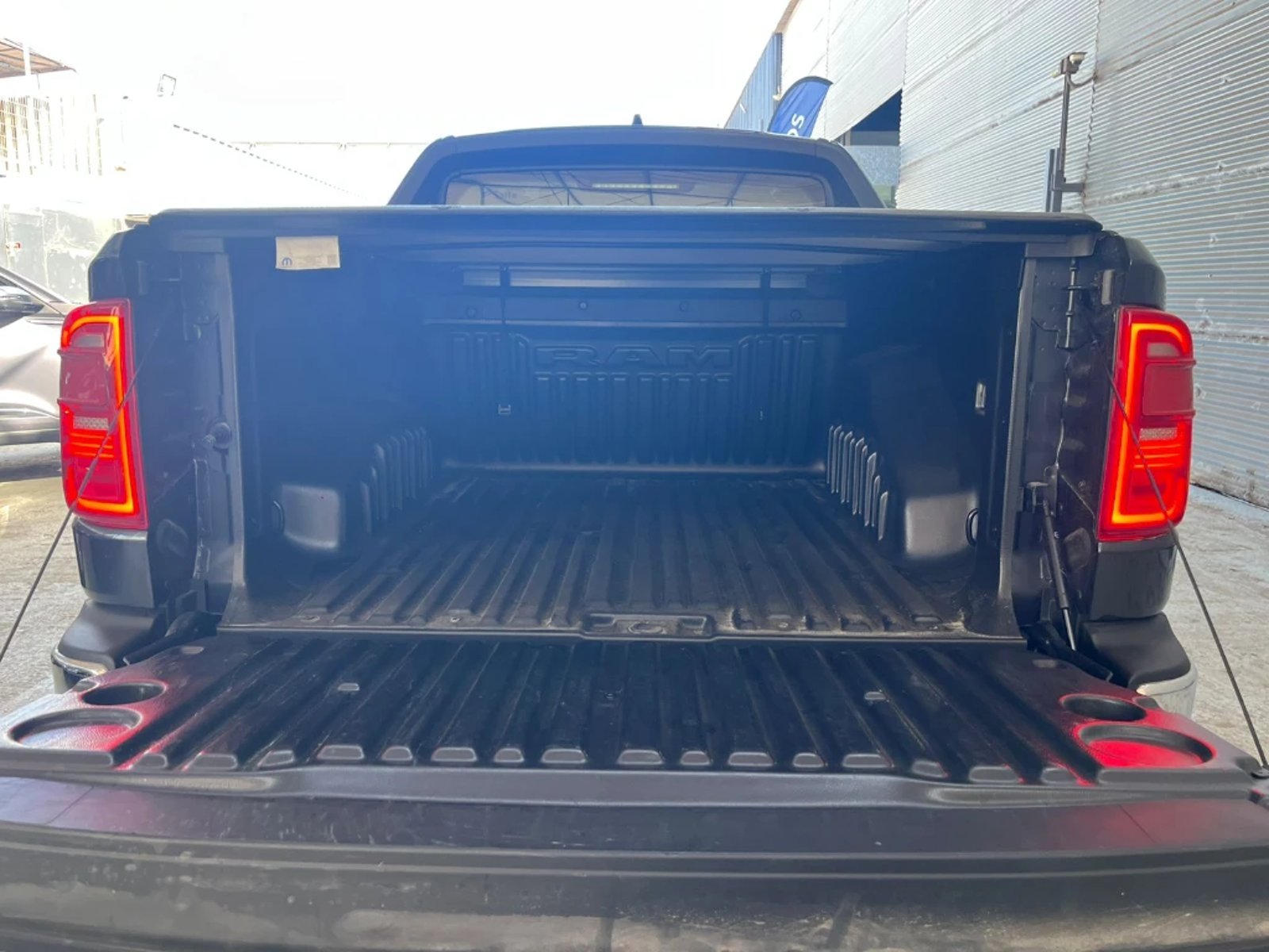 RAM RAMPAGE 2.0 LARAMIE DIESEL 4X4 DOB. CAB. AT 4P 2026 - Imagen 9 de 20