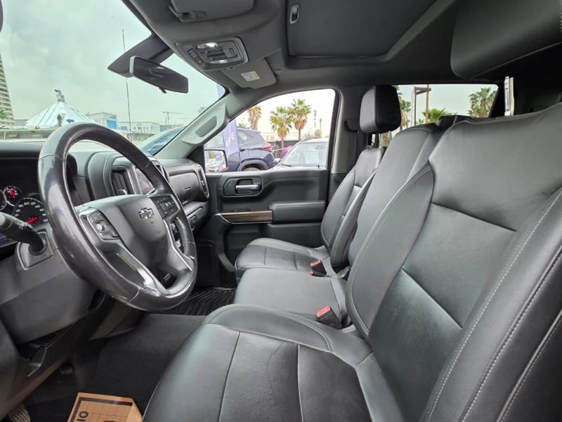 Chevrolet Silverado 2021 - Imagen 13 de 20