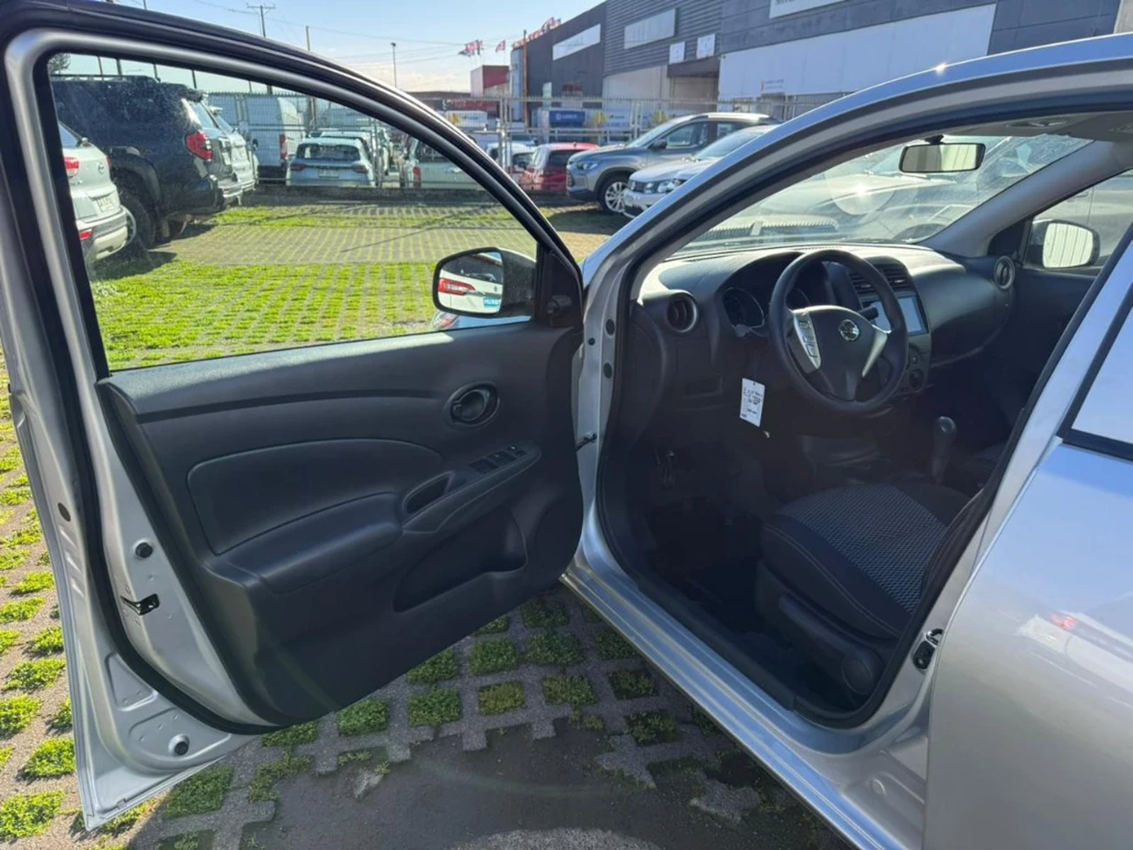 Nissan Versa 2022 - Imagen 17 de 20