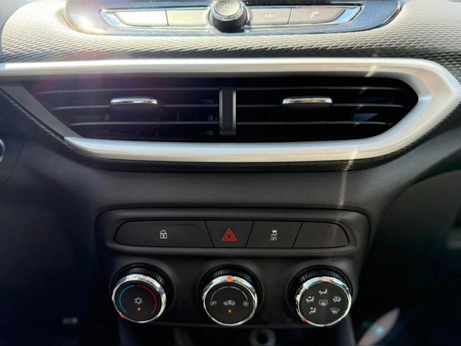 Chevrolet TRACKER 1.2 LTZ P AT 2025 - Imagen 18 de 18