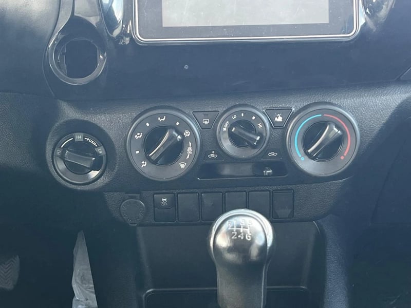 Toyota Hilux 2023 - Imagen 17 de 20