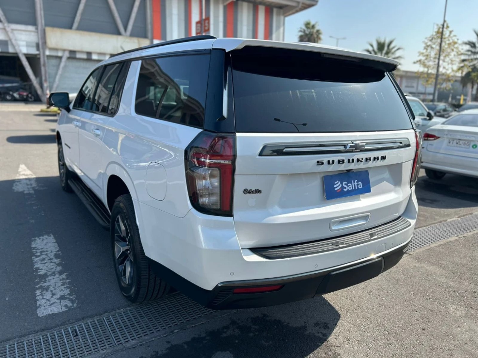 Chevrolet SUBURBAN 5.3L Z71 AWD AT 5P 2022 - Imagen 7 de 20