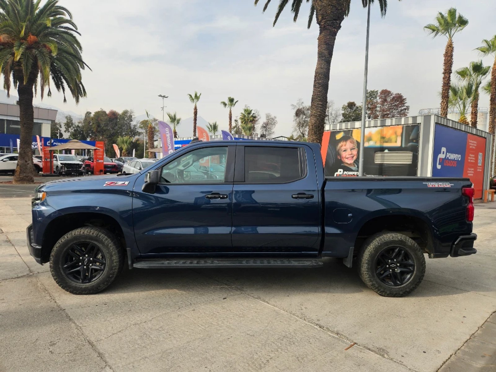 CHEVROLET SILVERADO 5.3 LT TRAILBOSS Z71 4X4 AT 4P 2021 - Imagen 8 de 20
