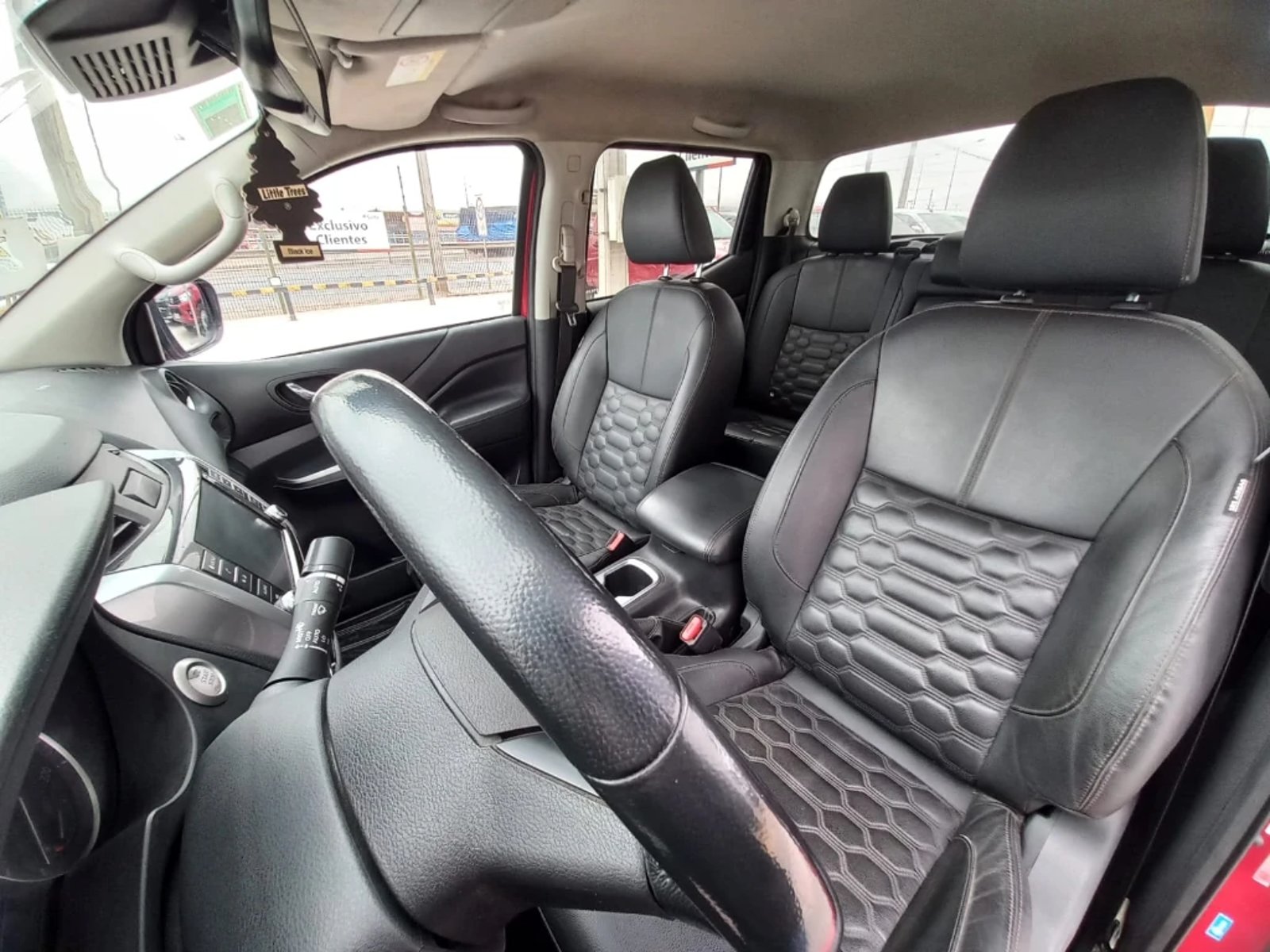 Nissan Navara 2023 - Imagen 13 de 20