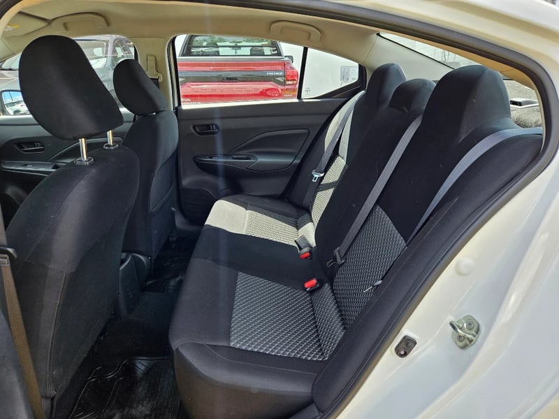 Nissan Versa 2025 - Imagen 13 de 20