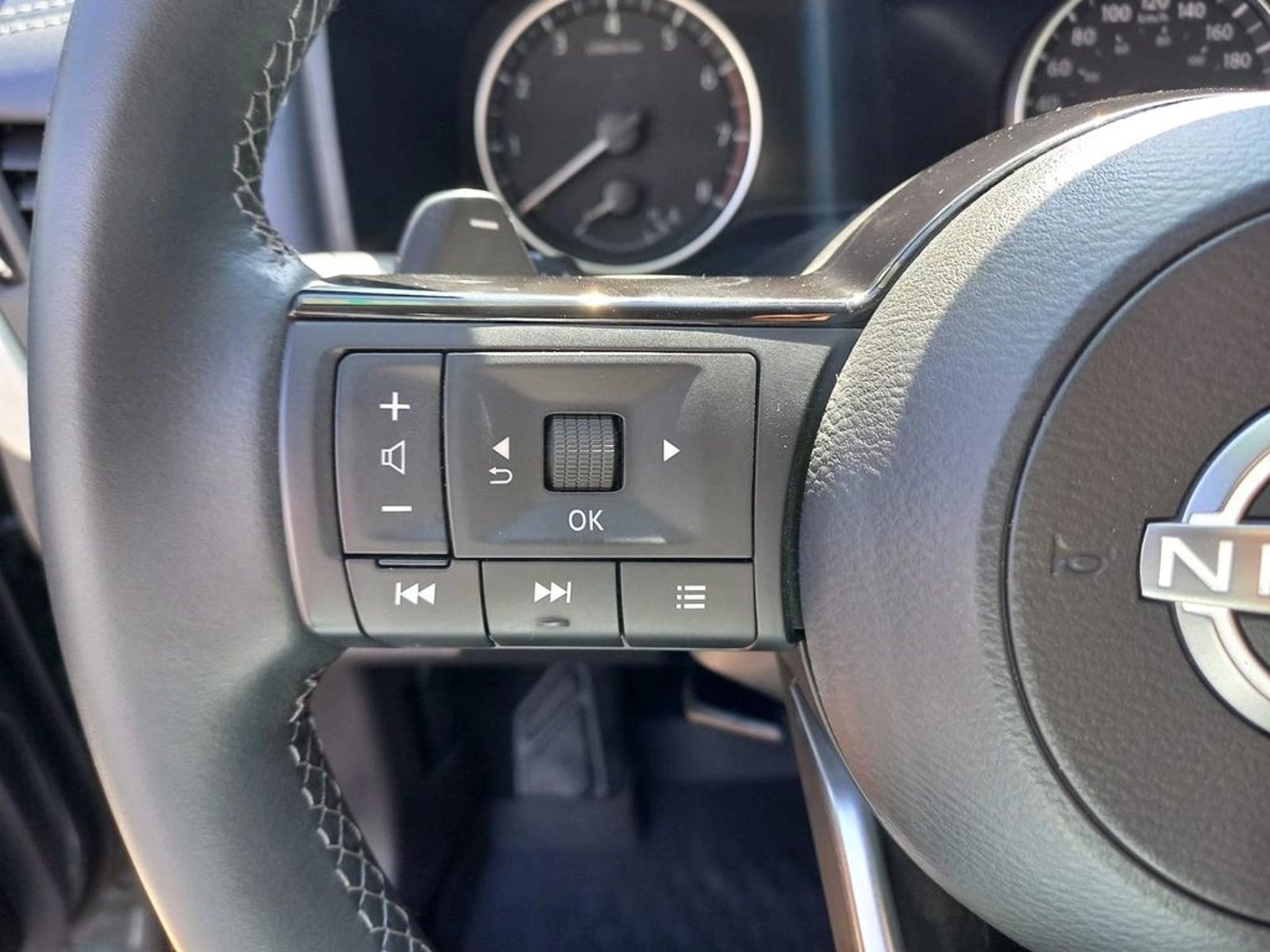 Nissan QASHQAI 1.3T ADVANCE 2WD CVT AT 5P 2025 - Imagen 18 de 20