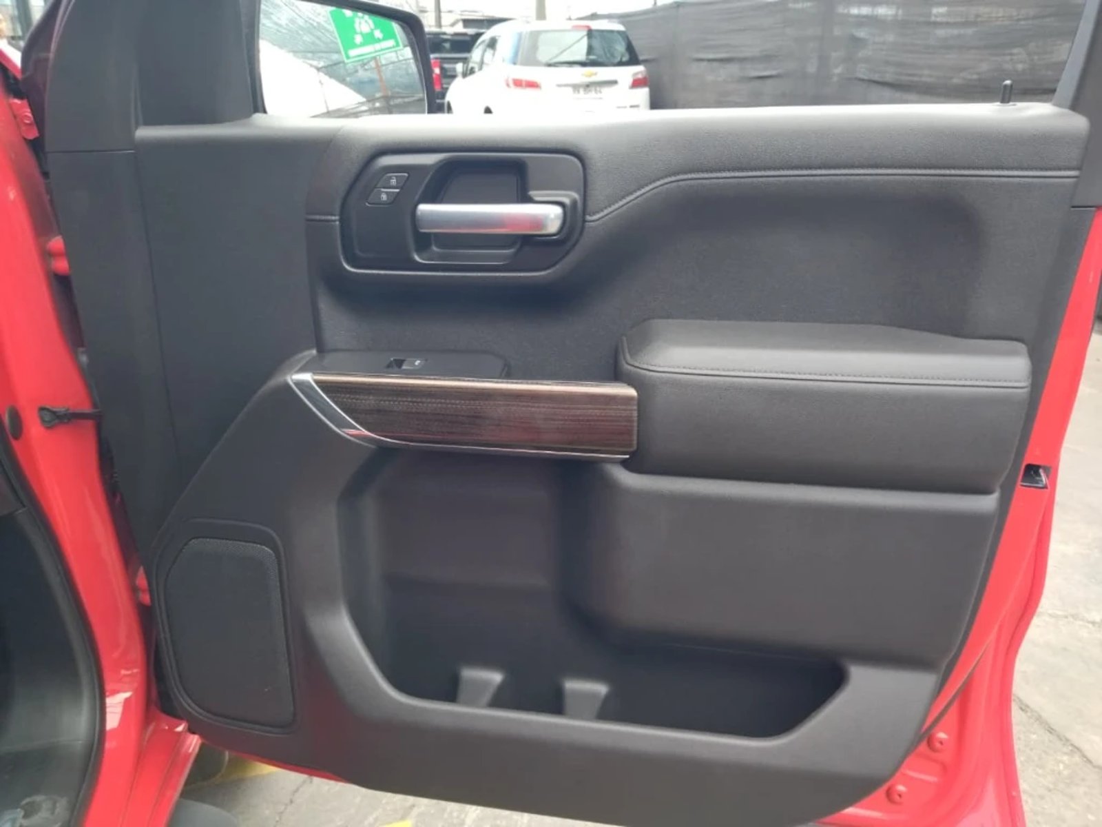 Chevrolet Silverado 2021 - Imagen 18 de 20