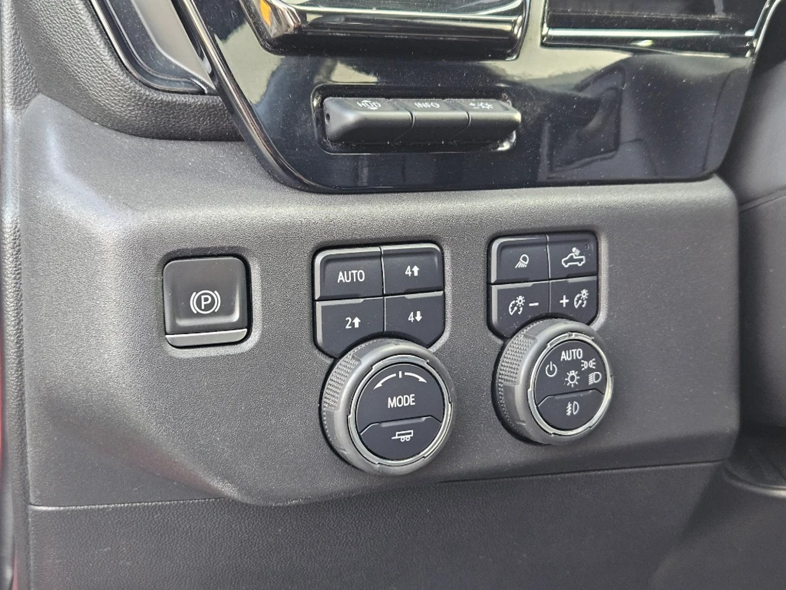 Chevrolet Silverado 2023 - Imagen 19 de 20