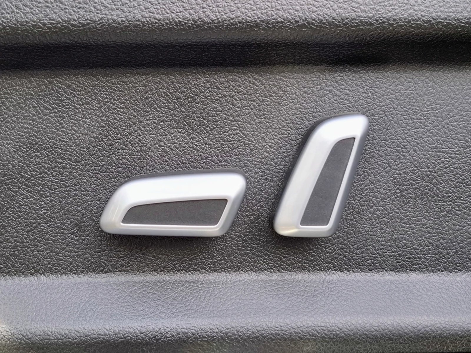 ZX Auto GRAND LION 2.3T 4WD DIESEL AT 4P 2026 - Imagen 12 de 20