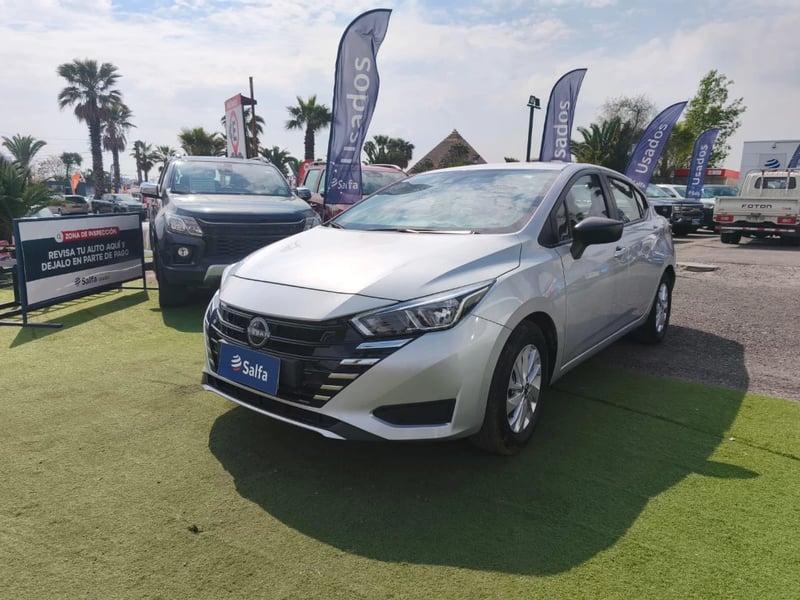 Nissan Versa 2025
