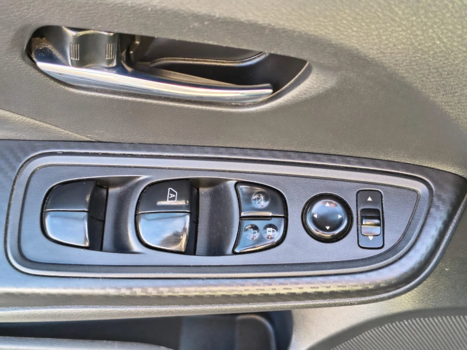 Nissan Versa 2022 - Imagen 16 de 17