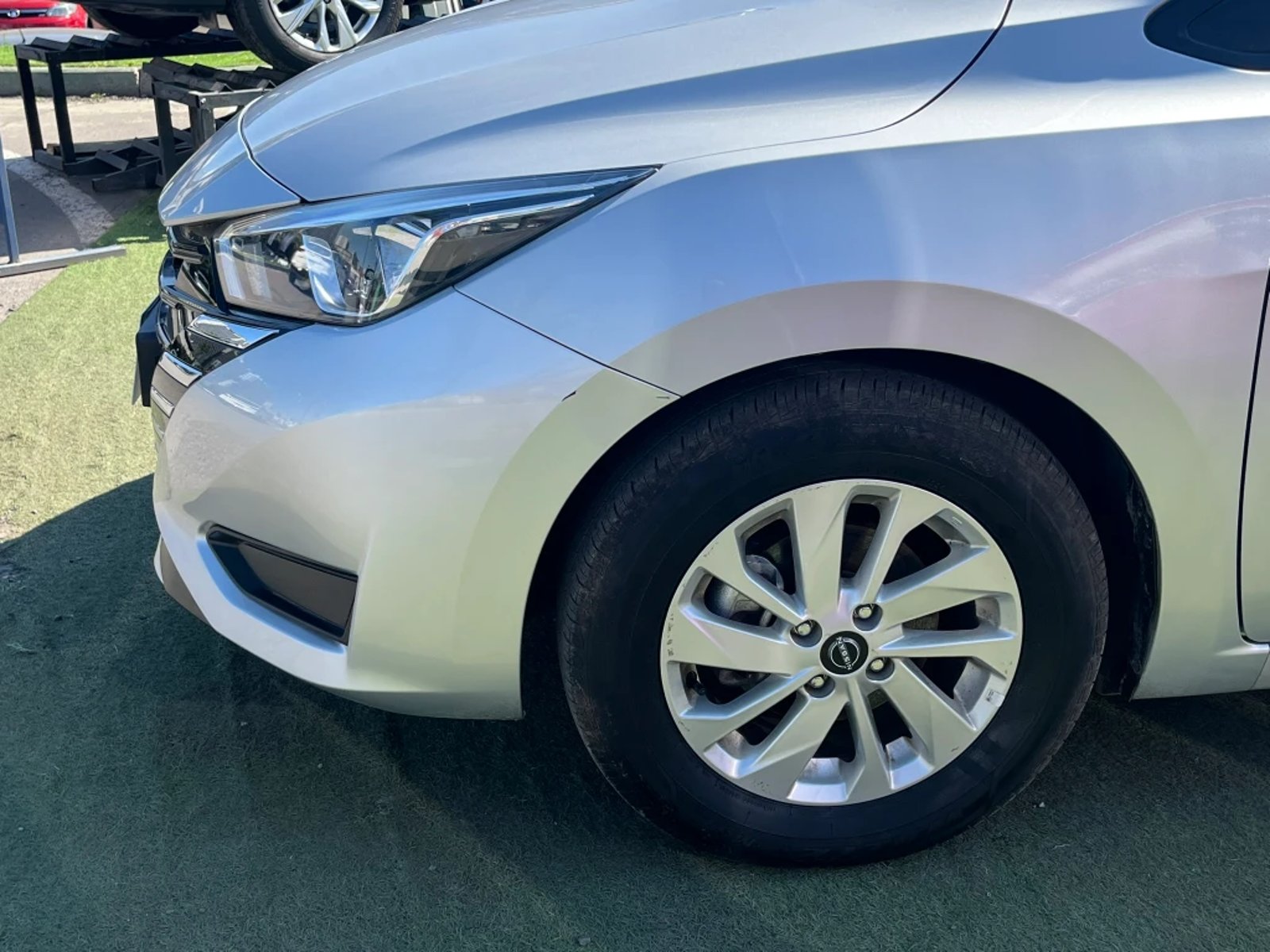 Nissan Versa 2025 - Imagen 10 de 20