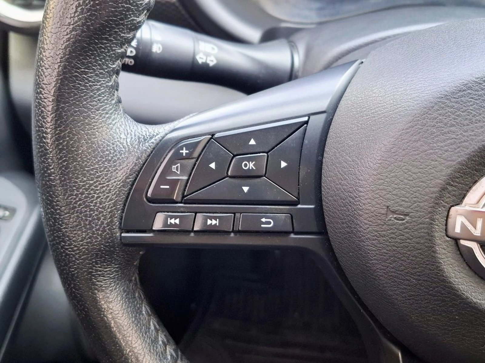 Nissan KICKS 1.6 ADVANCE 2024 - Imagen 13 de 20