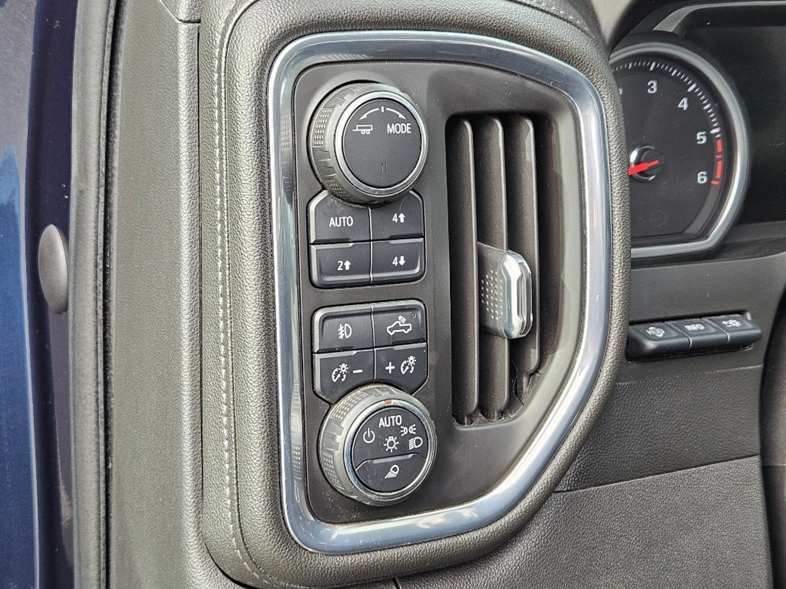 Chevrolet Silverado 2022 - Imagen 20 de 20