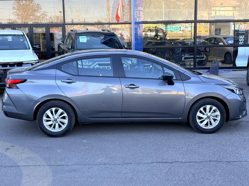 Nissan Versa 2025 - Imagen 8 de 20
