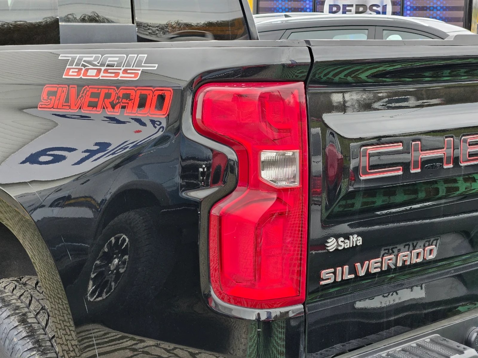 CHEVROLET SILVERADO 5.3 LT TRAILBOSS Z71 4X4 AT 4P 2021 - Imagen 11 de 20